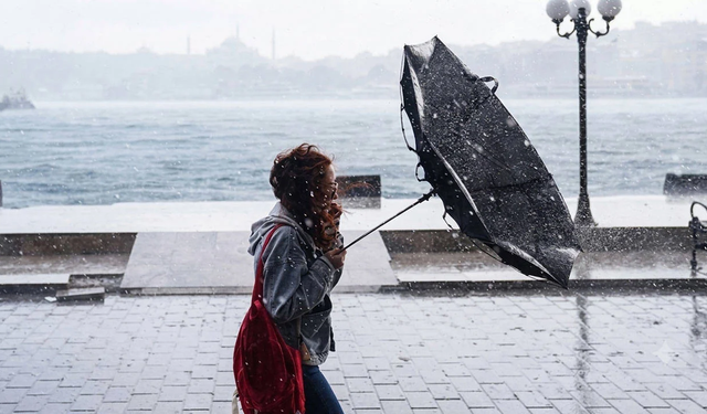 Meteoroloji'den peş peşe uyarılar: Kuvvetli yağış ve fırtına kapıda