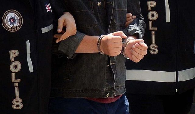 İzmir’de NATO karşıtı 5 kişiye gözaltı