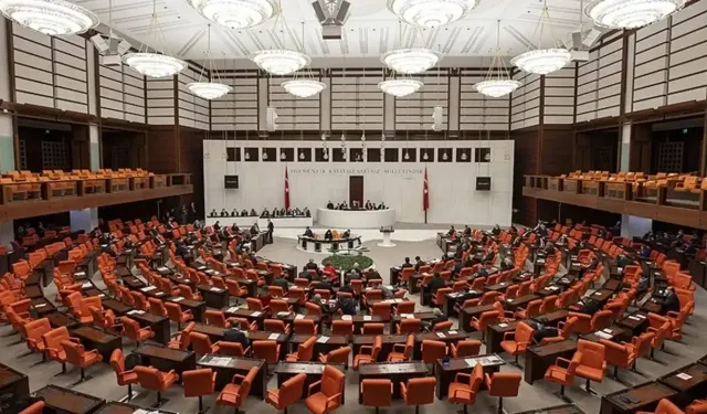 Emeklilere yüzde 40 zam teklifi Meclis'te