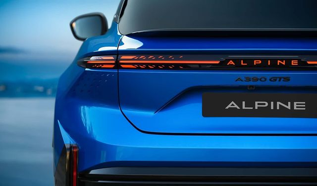 Yeni Elektrikli Alpine A390 Türkiye'de Satışa Sunuldu
