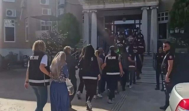 Vize dolandırıcılarına operasyon