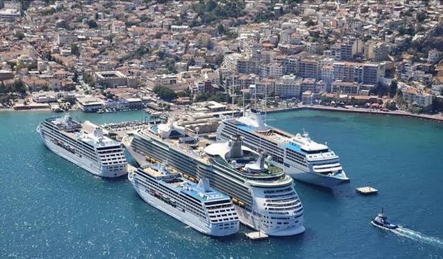 Kuşadası Limanı’na üçüncü iskele