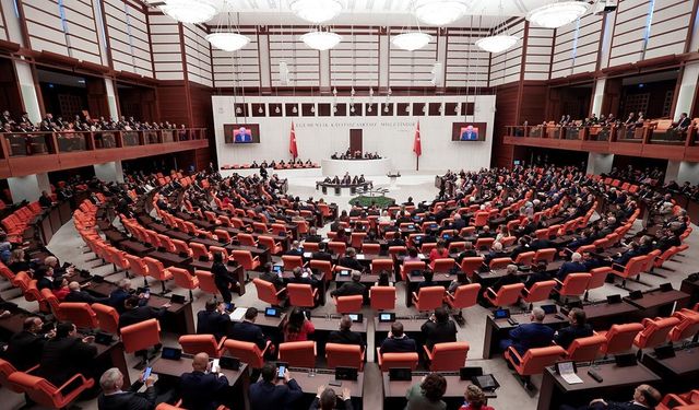 TSK personel kanunu Meclis'ten geçerek yasalaştı