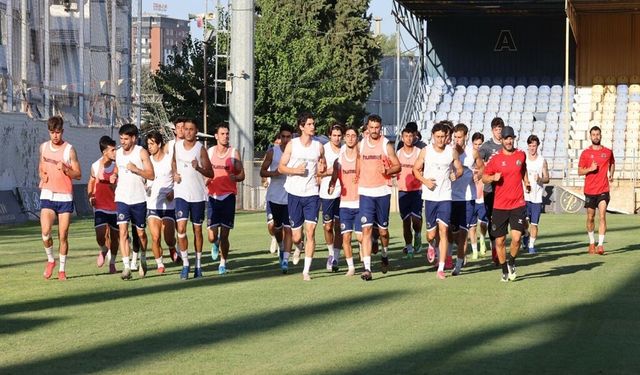 Menemen FK’da devir trafiği hızlandı: Talipler artıyor