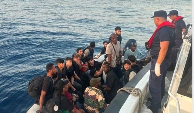 İzmir açıklarında göçmen operasyonu