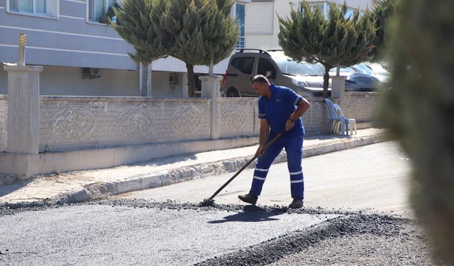 Aliağa ve Seferihisar’da yollar yenileniyor