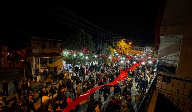 Bademler'de Cumhuriyet'e yakışır kutlama