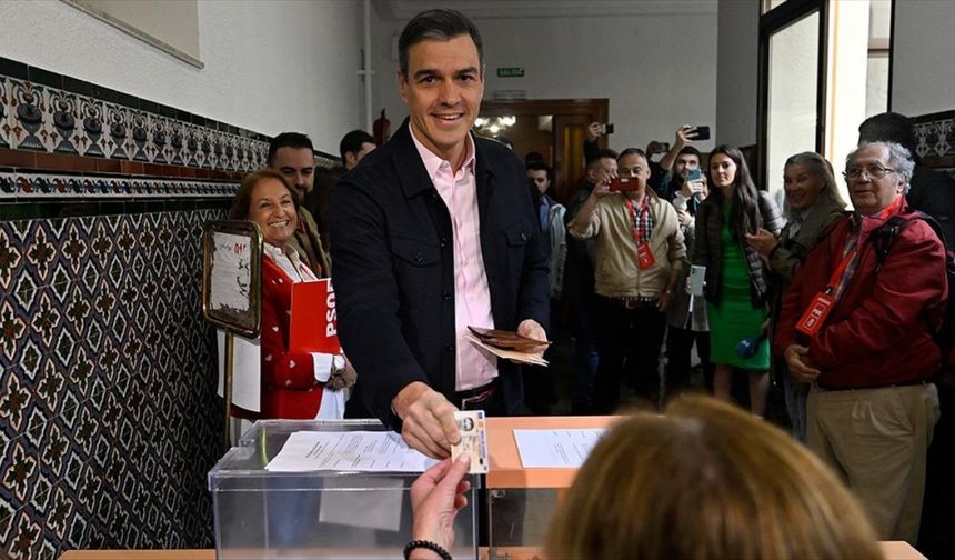 İspanya'da halk, yerel seçimler için sandık başına gitti