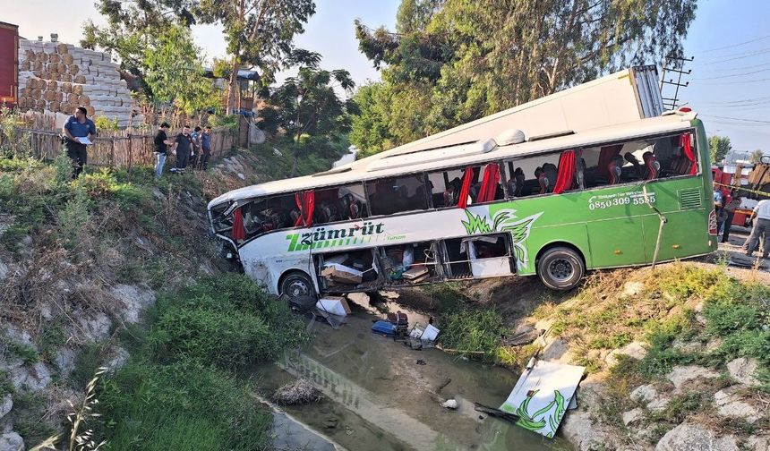 Yolcu otobüsü kazası kamerada