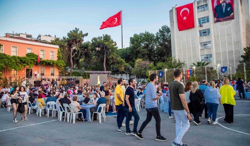 İTK mezunları Talaş Böreği gecesinde buluştu (FOTO GALERİ)