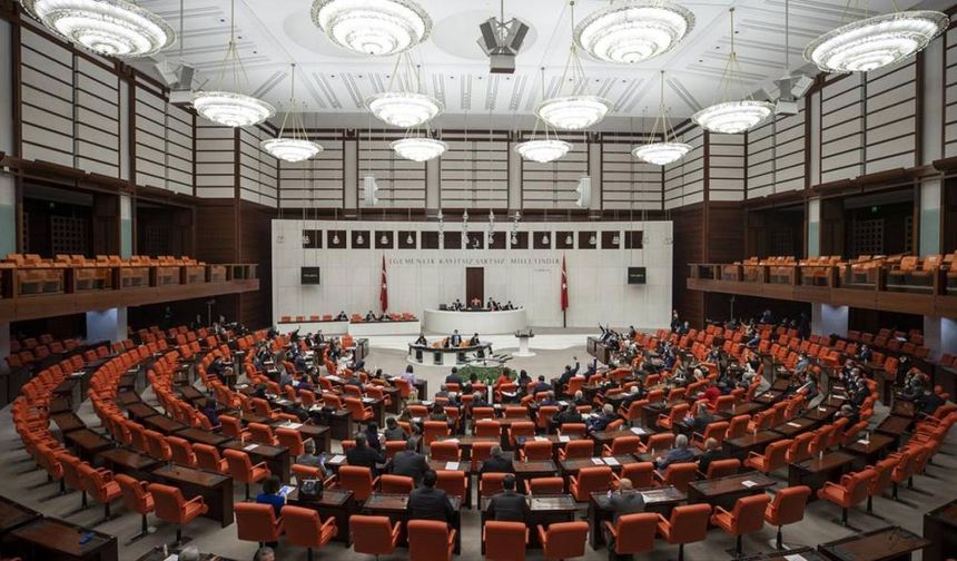 Ankara Kulislerini Sarsan Gelişme: Yerel Seçimlerden Sonra İstifa Dalgası mı Geliyor? Hangi Partilere Geçecekler?