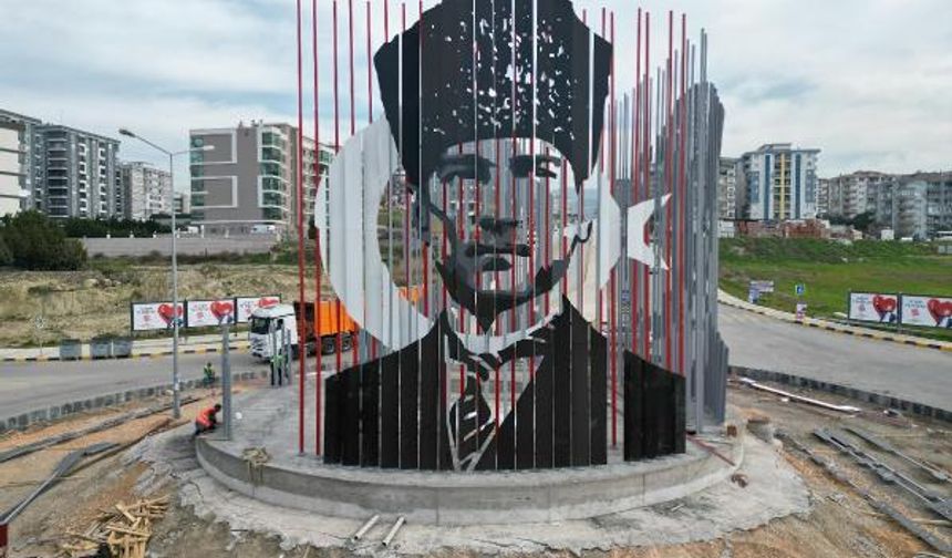 Menemen'e 4 boyutlu Atatürk Anıtı