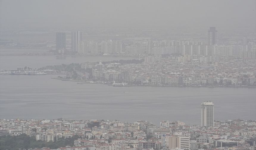 Sahra Çölü İzmir'i bırakmıyor: Kaç gün daha sürecek?