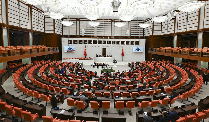 AKP'den 5 alanda yeni kanun teklifi hazırlığı
