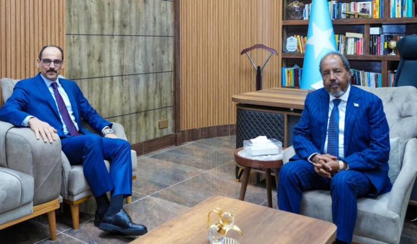 MİT Başkanı, Somali Cumhurbaşkanı ile görüştü