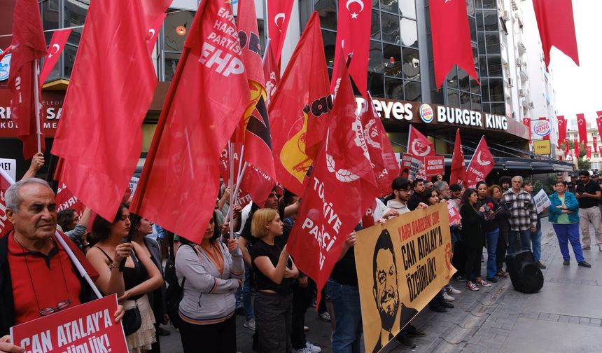 TİP'liler İzmir'de Can Atalay için yürüdü