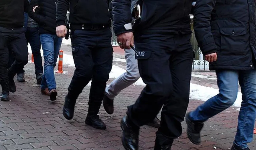 İzmir'de dört hırsızlık şüphelisi yakalandı