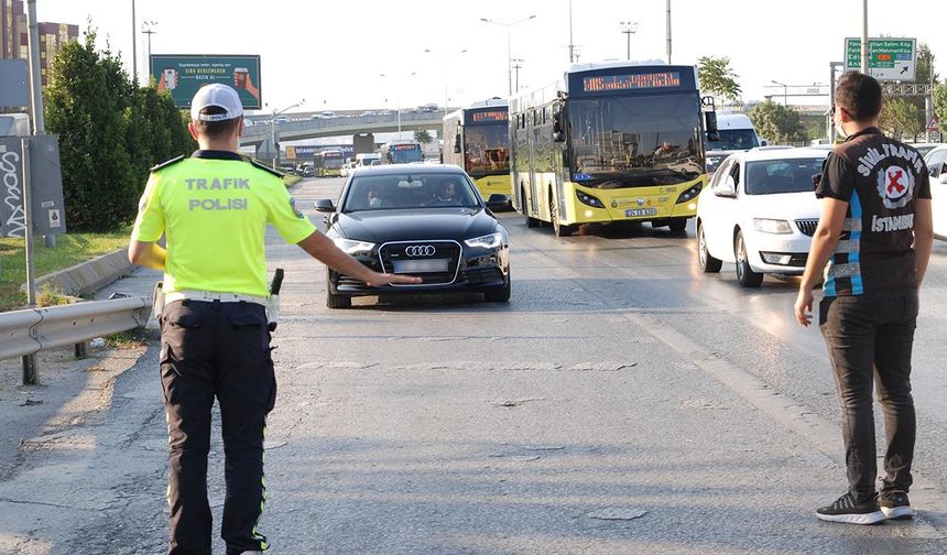 3 milyon 14 bin araçta denetim; 483 bin sürücüye ceza