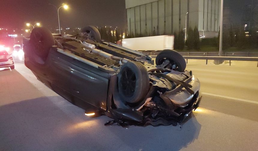 TEM’de bariyere çarpan cip devrildi; 1 ölü 1 yaralı