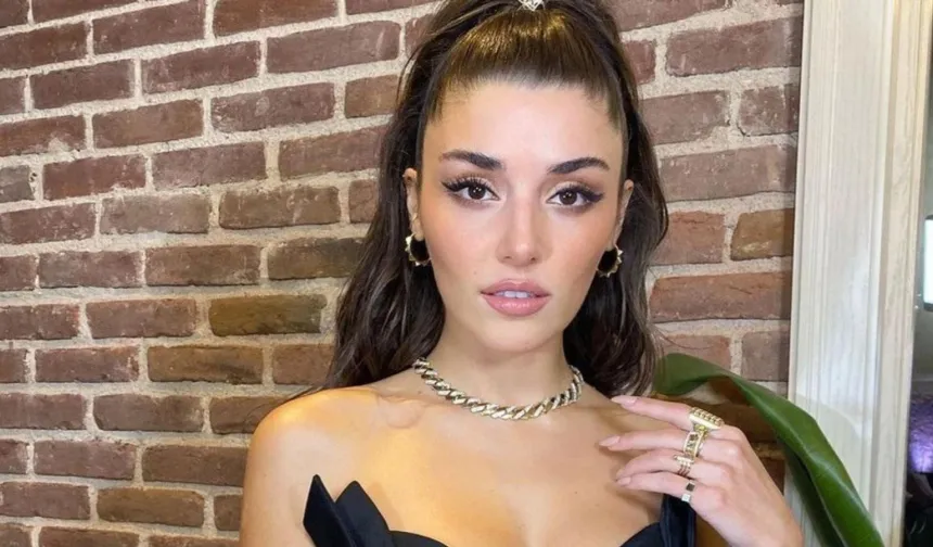 Hande Erçel'den ayrılık iddialarına fotoğraflı yanıt!