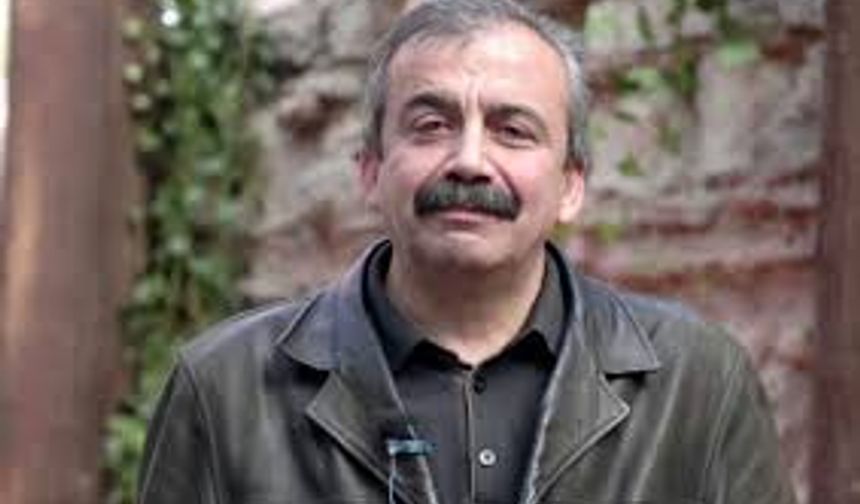 Sırrı Süreyya Önder: Sanatla Direnen Bir Ruh