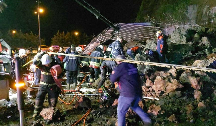 Heyelan felaketi: Baba ve iki çocuğu hayatını kaybetti!