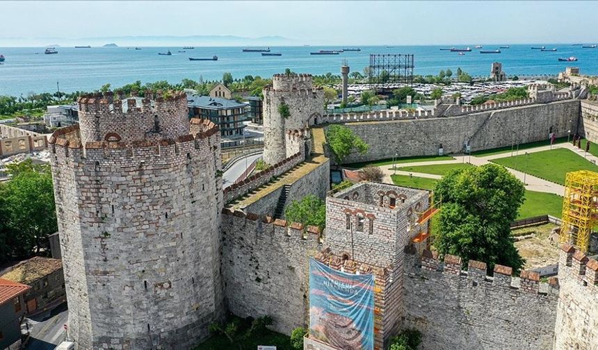 Fatih'in gölgesinde yaşayan tarih... Yedikule Zindanları'nı hiç böyle görmediniz