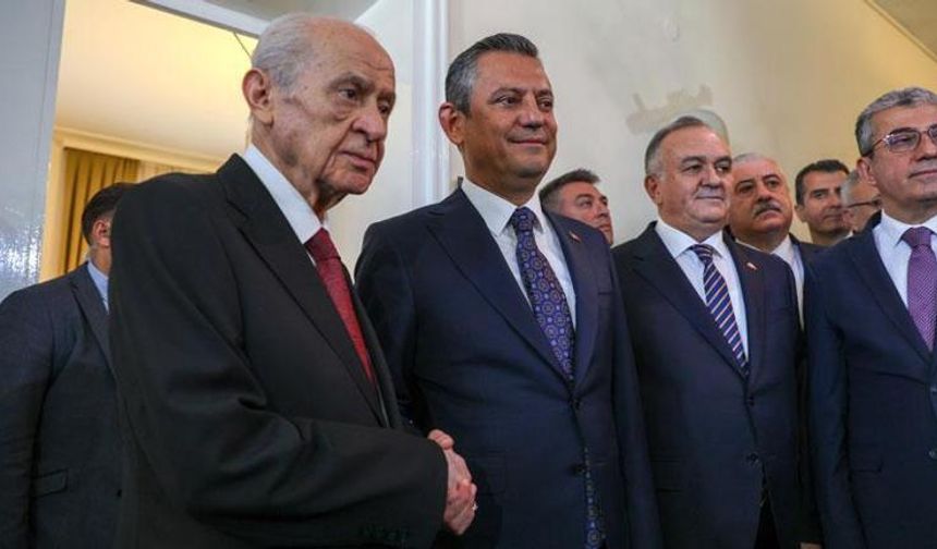 Bahçeli'den Özel'e 'Geçmiş olsun' telefonu