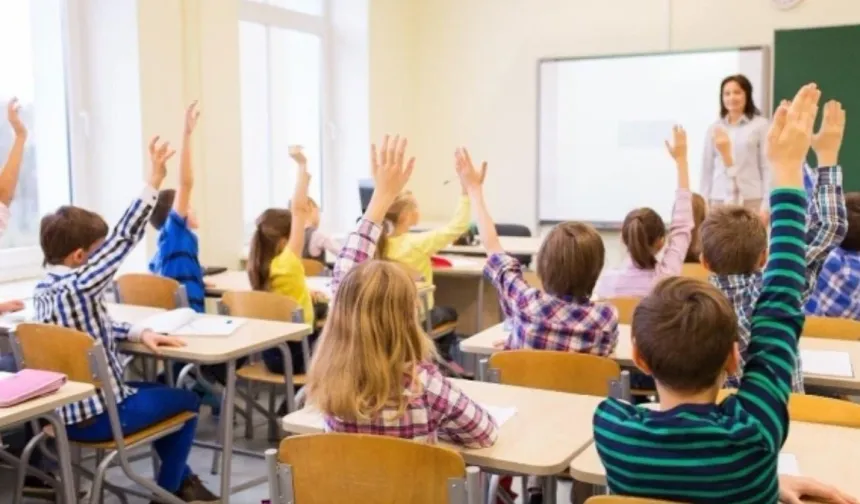Okullar ne zaman açılıyor? Bayramdan sonra öğrencileri ne bekliyor?