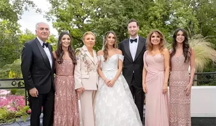 Taçsız prenses İman Pehlevi dünyaevine girdi!