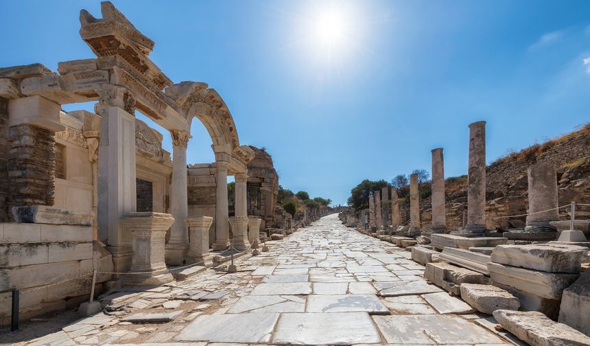 Geçmişten Bugüne Efes Antik Kenti