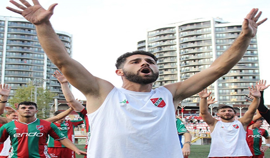 Karşıyaka'da Enes yuvadan uçtu