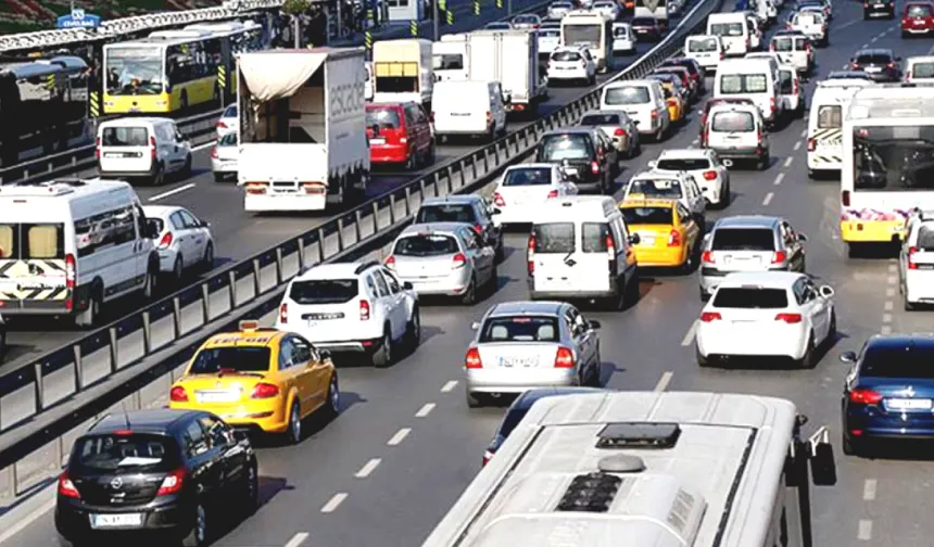 Sürücüler dikkat! 1 Temmuz’dan itibaren o belge olmadan trafiğe çıkmak yasak!