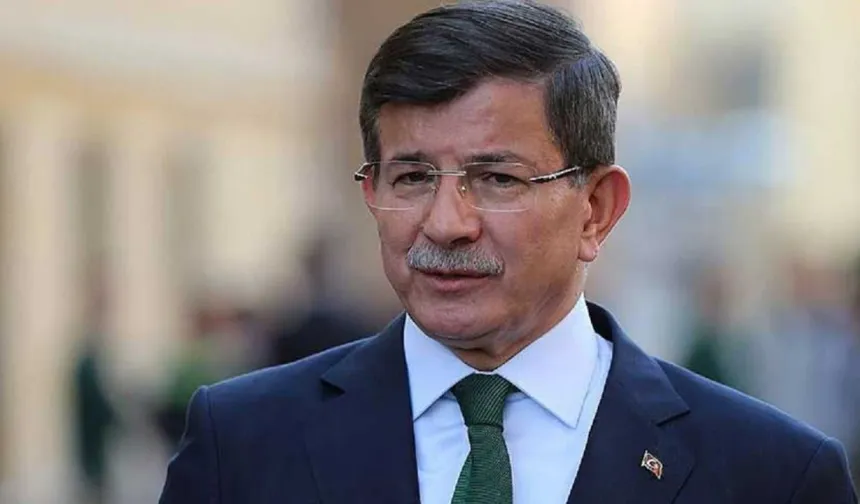 Davutoğlu'ndan istifacılara sert suçlama: 'Millete karşı büyük bir suç işlediler, hedef Meclis'teki grubu dağıtmak!'