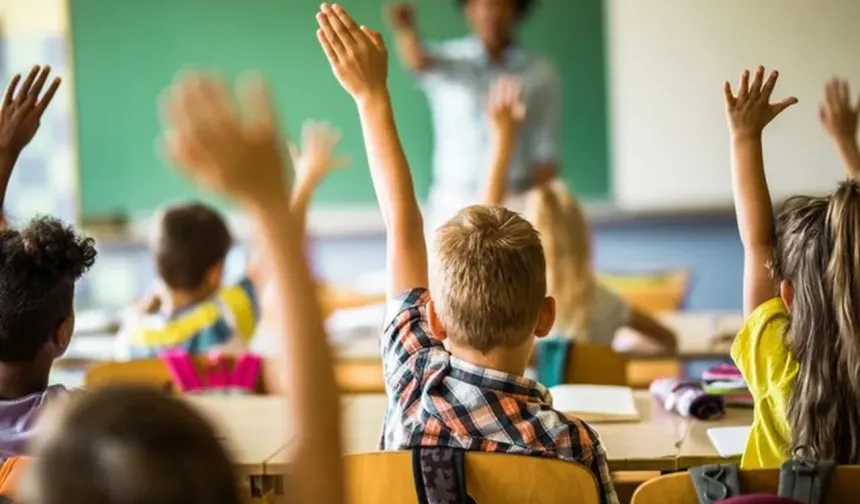 Öğrencilere 9 günlük tatil müjdesi! MEB tarihleri açıkladı