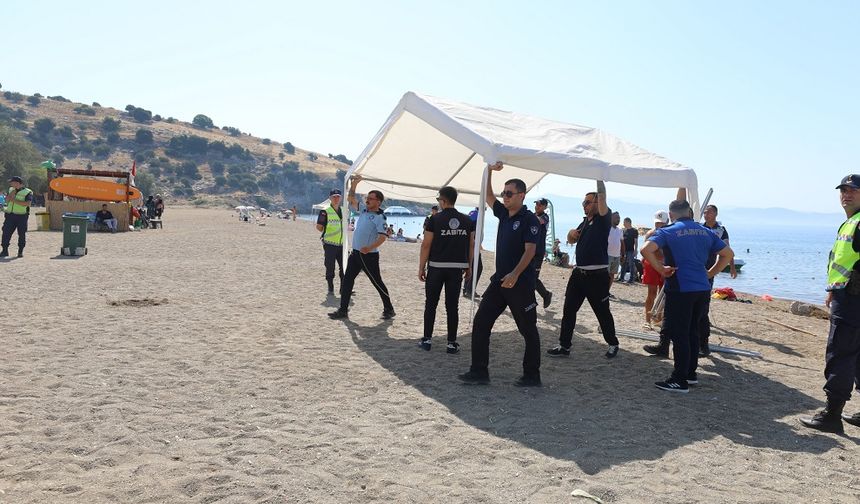 Menderes sahillerinde korsan şezlong avı