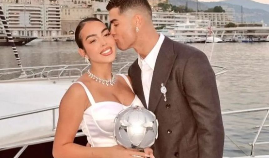 Ronaldo, 2 çocuğunun annesine 9 yıl sonra evlilik teklifi etti