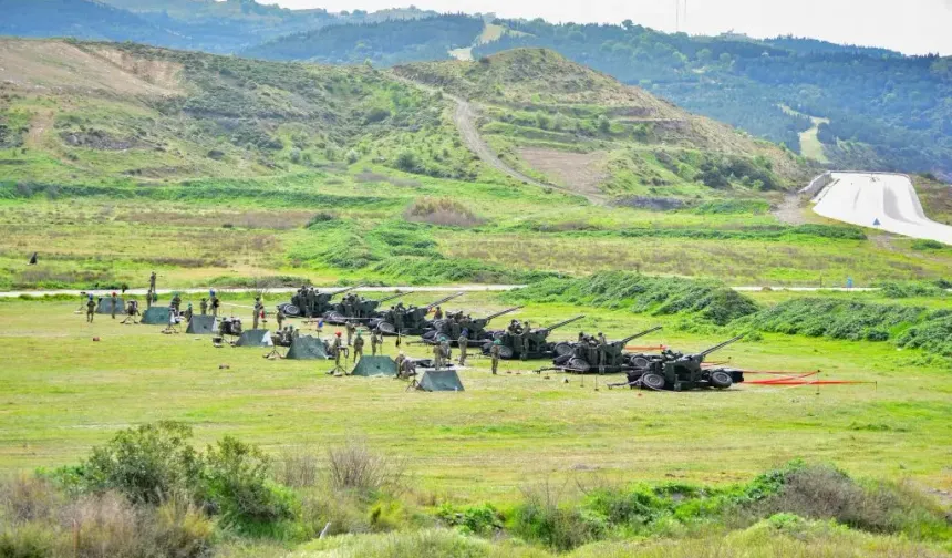 Seferihisar’da TSK tatbikatı ulaşımı etkiledi!