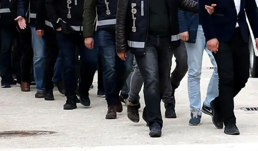 İzmir'de suç örgütüne yönelik büyük operasyon