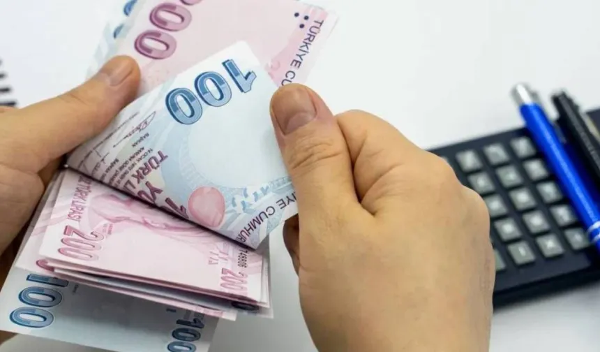 Maaş pazarlığında enflasyon bombası: TCMB'nin yeni hedefleri memurun zam masasını kilitledi