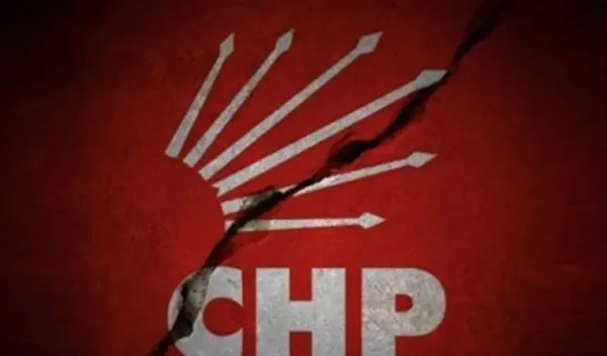 CHP'de deprem! Bir belediye başkanı daha istifa etti