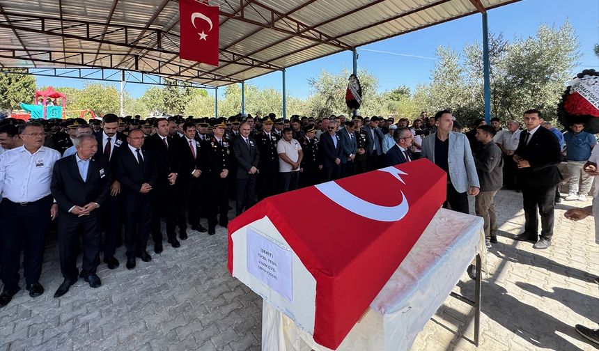 Kütahya’da şehit olan jandarma Manisa’da toprağa verildi