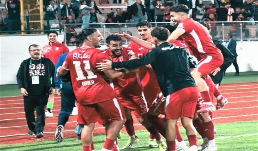 Balıkesirspor ligde ilk galibiyeti geldi