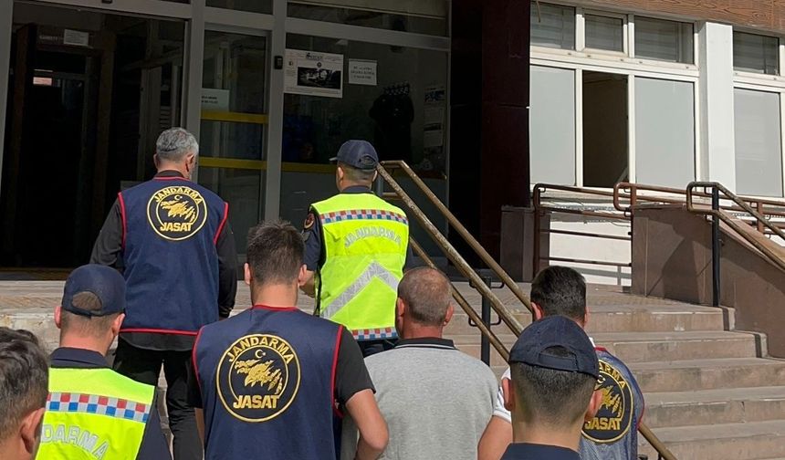 İzmir Kemalpaşa'da kalpazana şok operasyon!