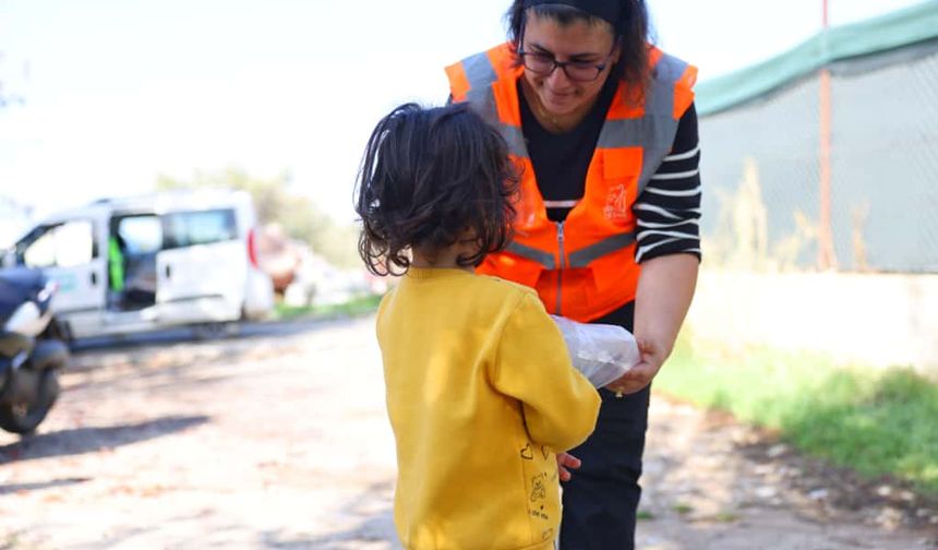 Çeşme'den öğrencilere sağlıklı beslenme desteği