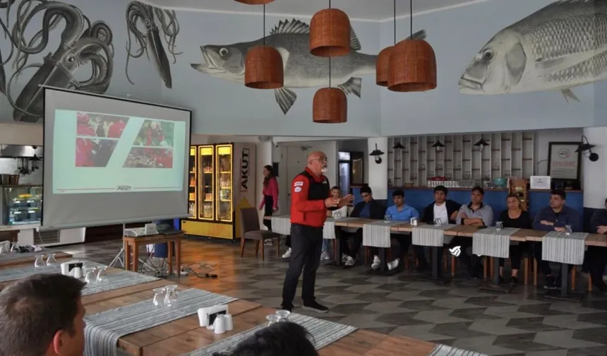 Çeşme Belediyesi personeline temel afet bilinci eğitimi verildi