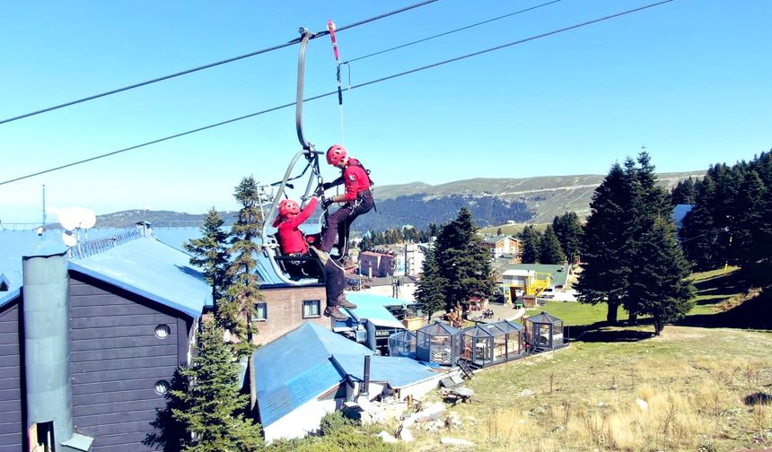 JAK ekiplerinden teleferik tatbikatı