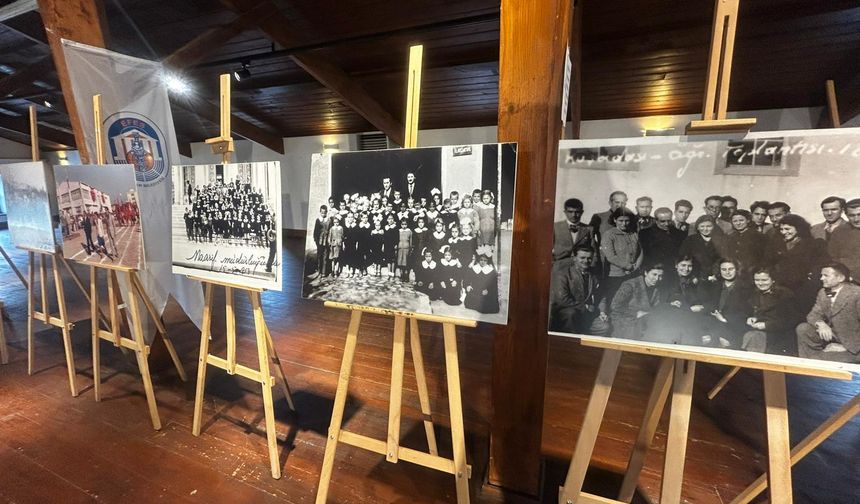 Dünün öğretmenleri Selçuk Efes Kent Belleği’nde buluştu