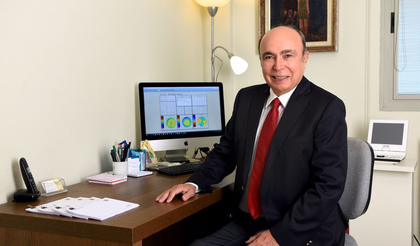 Göz Rengi Değişimi İçin Dünyanın Dört Bir Yanından Geliyorlar