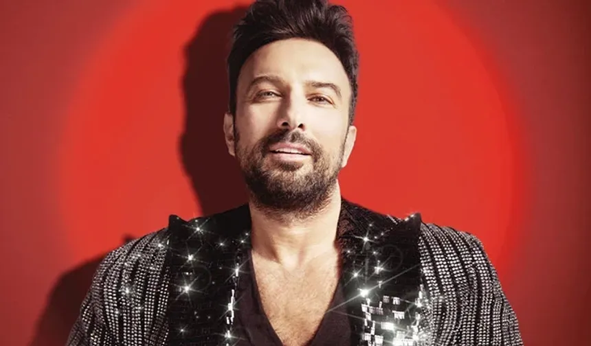 Tarkan sahneden iner inmez yaptı! Sosyal medya yıkıldı